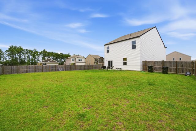 200 Watersglen Drive, Summerville, SC 29486
