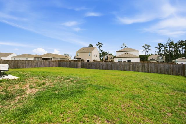 200 Watersglen Drive, Summerville, SC 29486