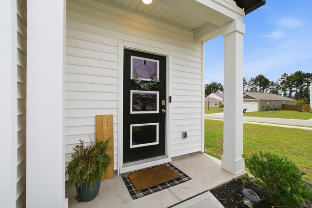 200 Watersglen Drive, Summerville, SC 29486