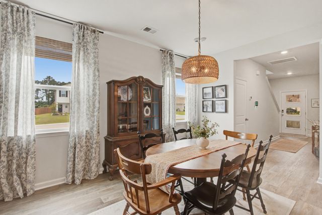 200 Watersglen Drive, Summerville, SC 29486