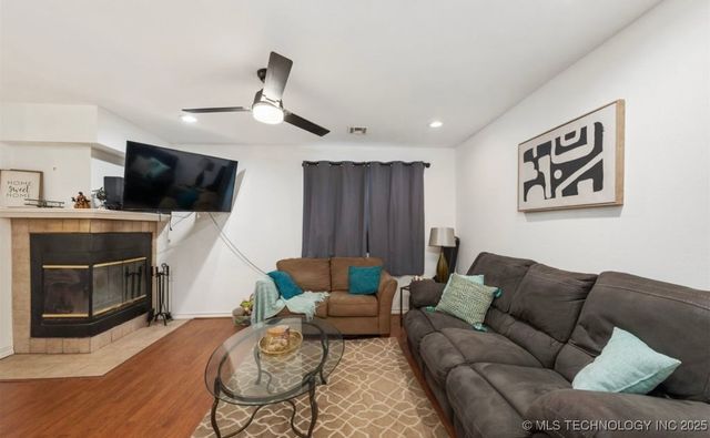 6384 S 80th East Avenue 32H, Tulsa, OK 74133