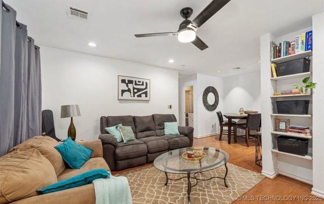 6384 S 80th East Avenue 32H, Tulsa, OK 74133