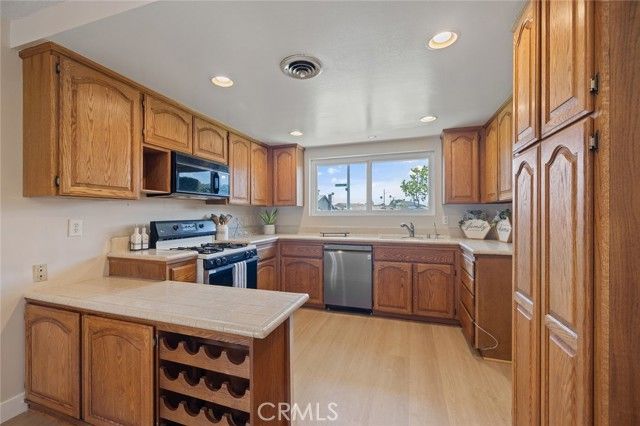 1384 Roxborough, Placentia, CA 92870