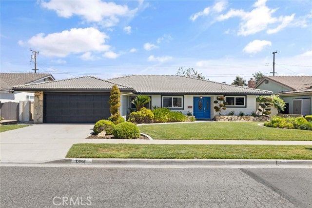 1384 Roxborough, Placentia, CA 92870