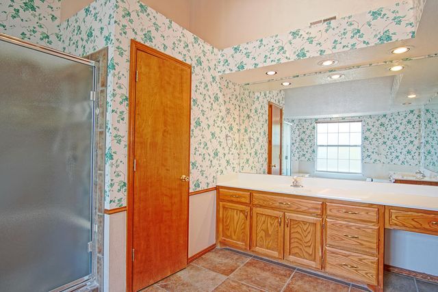 2869 W Island Loop SE, Albuquerque, NM 87124