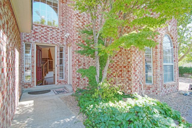2869 W Island Loop SE, Albuquerque, NM 87124