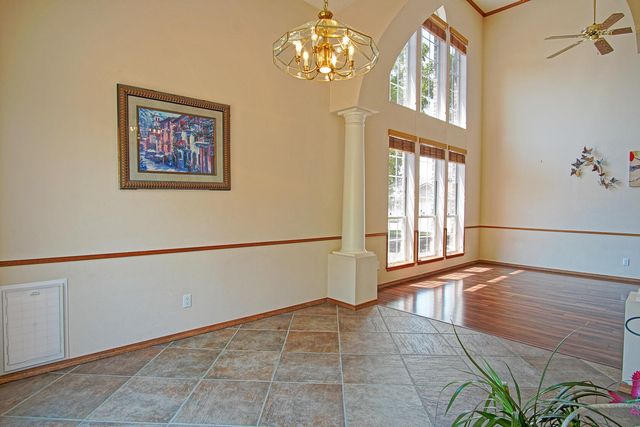 2869 W Island Loop SE, Albuquerque, NM 87124