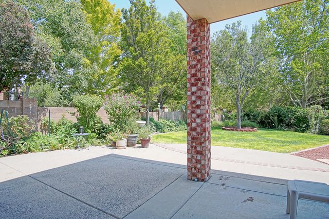 2869 W Island Loop SE, Albuquerque, NM 87124