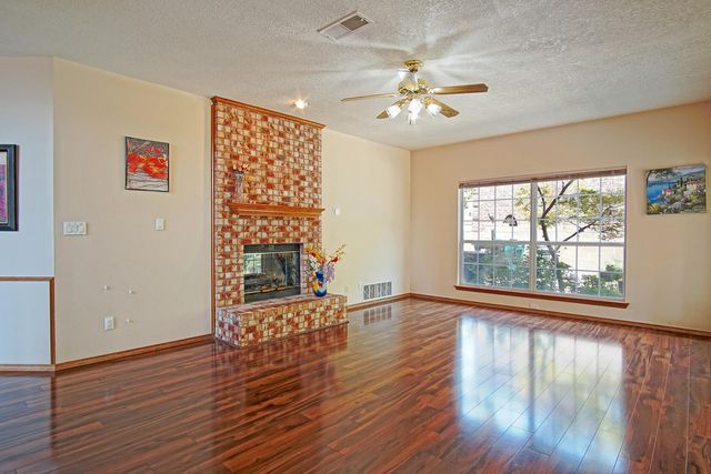 2869 W Island Loop SE, Albuquerque, NM 87124