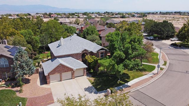 2869 W Island Loop SE, Albuquerque, NM 87124