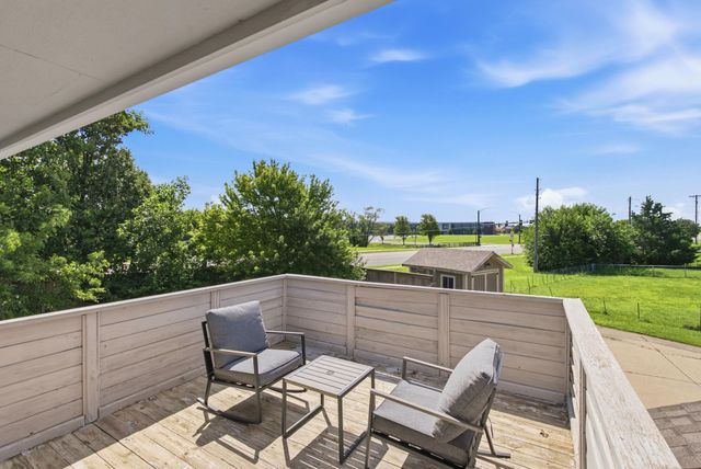 114 W PINE VIEW DRIVE, Andover, KS 67002