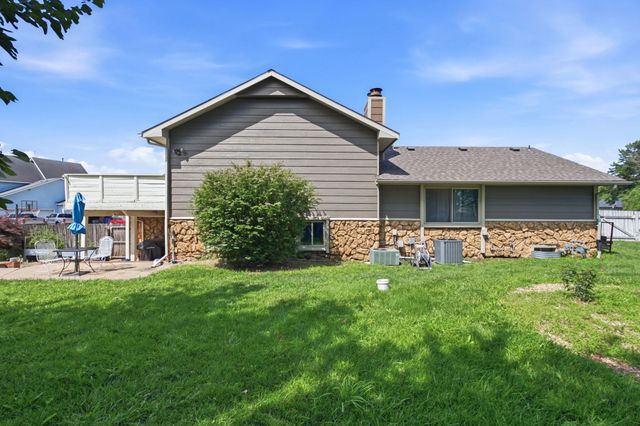 114 W PINE VIEW DRIVE, Andover, KS 67002
