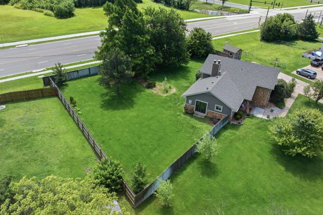 114 W PINE VIEW DRIVE, Andover, KS 67002