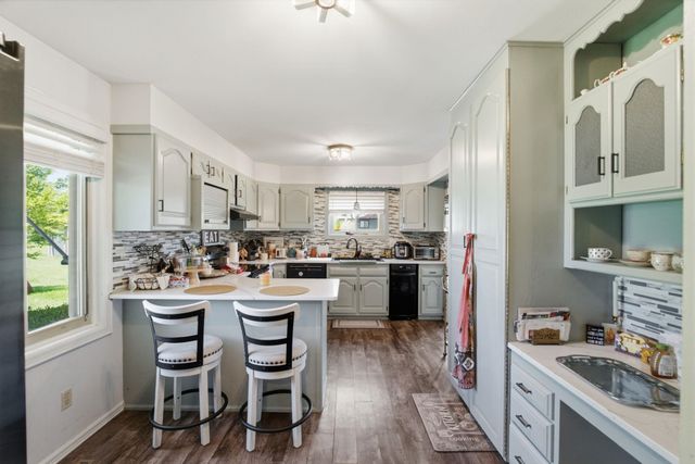 114 W PINE VIEW DRIVE, Andover, KS 67002