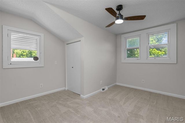136 W Arlee Avenue, St Louis, MO 63125