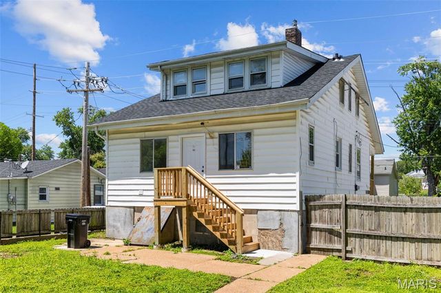 136 W Arlee Avenue, St Louis, MO 63125