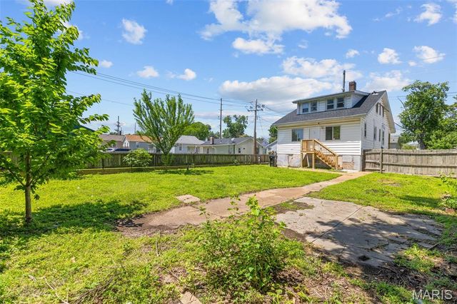 136 W Arlee Avenue, St Louis, MO 63125
