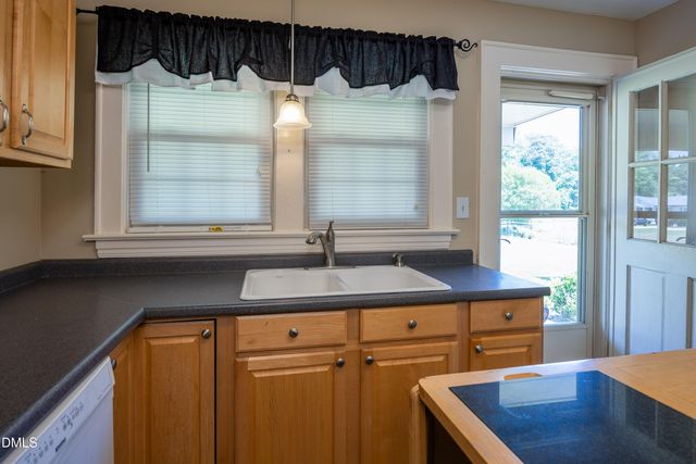 610 N Lincoln Street, Benson, NC 27504