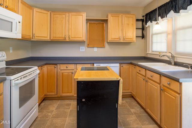 610 N Lincoln Street, Benson, NC 27504