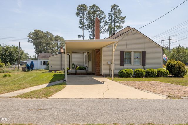 610 N Lincoln Street, Benson, NC 27504