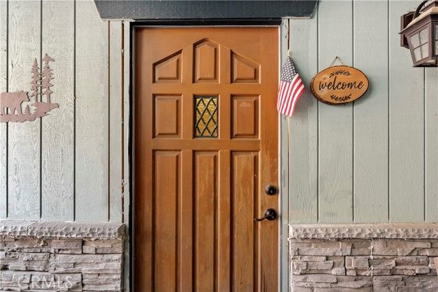 615 Wellesley, Lake Arrowhead, CA 92352