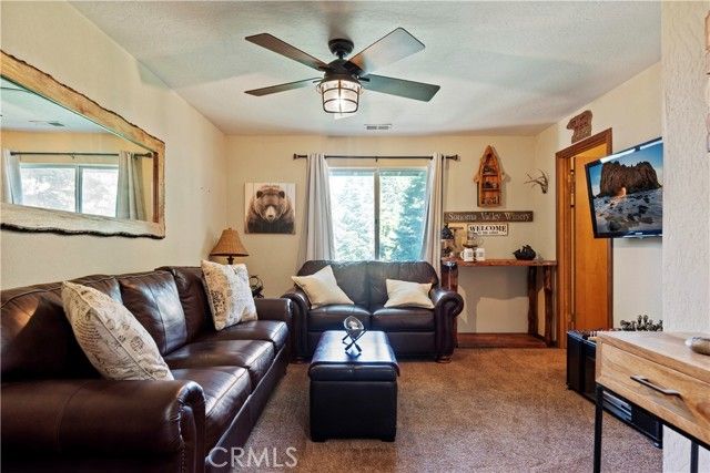 615 Wellesley, Lake Arrowhead, CA 92352