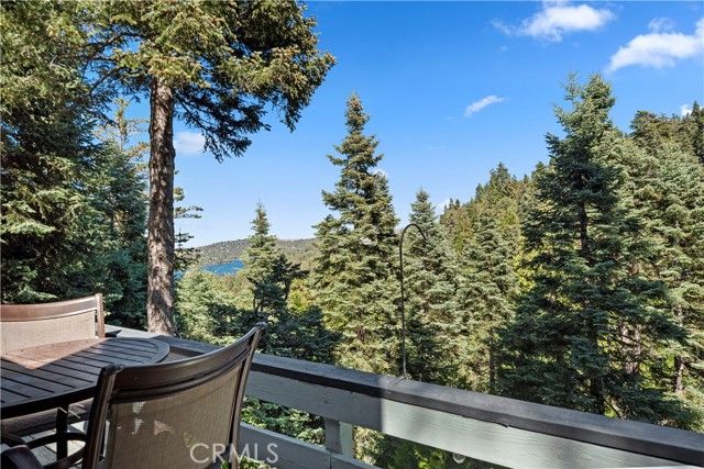 615 Wellesley, Lake Arrowhead, CA 92352