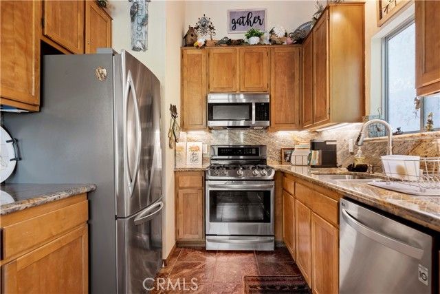 615 Wellesley, Lake Arrowhead, CA 92352