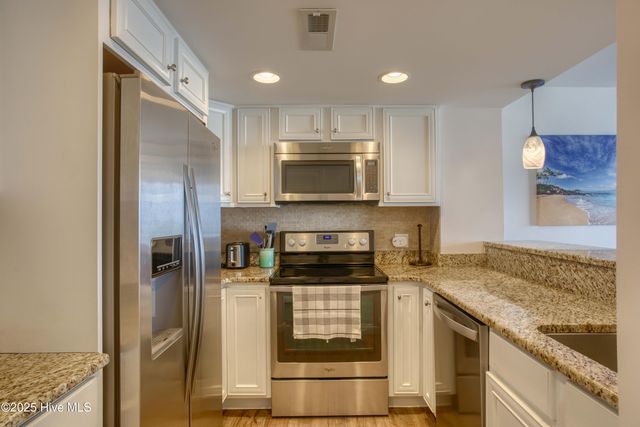 2000 New River Inlet Road 3510, N Topsail Beach, NC 28460