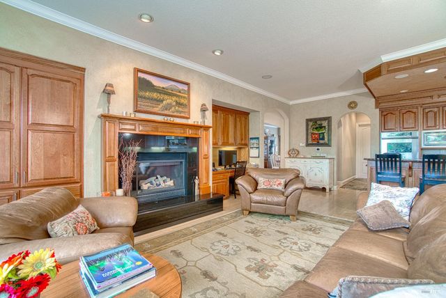 2703 Brush Creek Rd, Santa Rosa, CA 95404