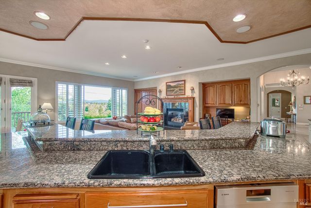 2703 Brush Creek Rd, Santa Rosa, CA 95404