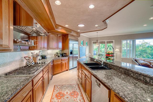 2703 Brush Creek Rd, Santa Rosa, CA 95404