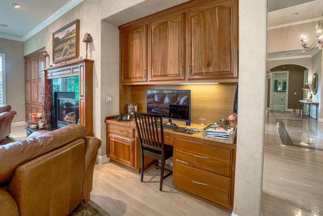 2703 Brush Creek Rd, Santa Rosa, CA 95404