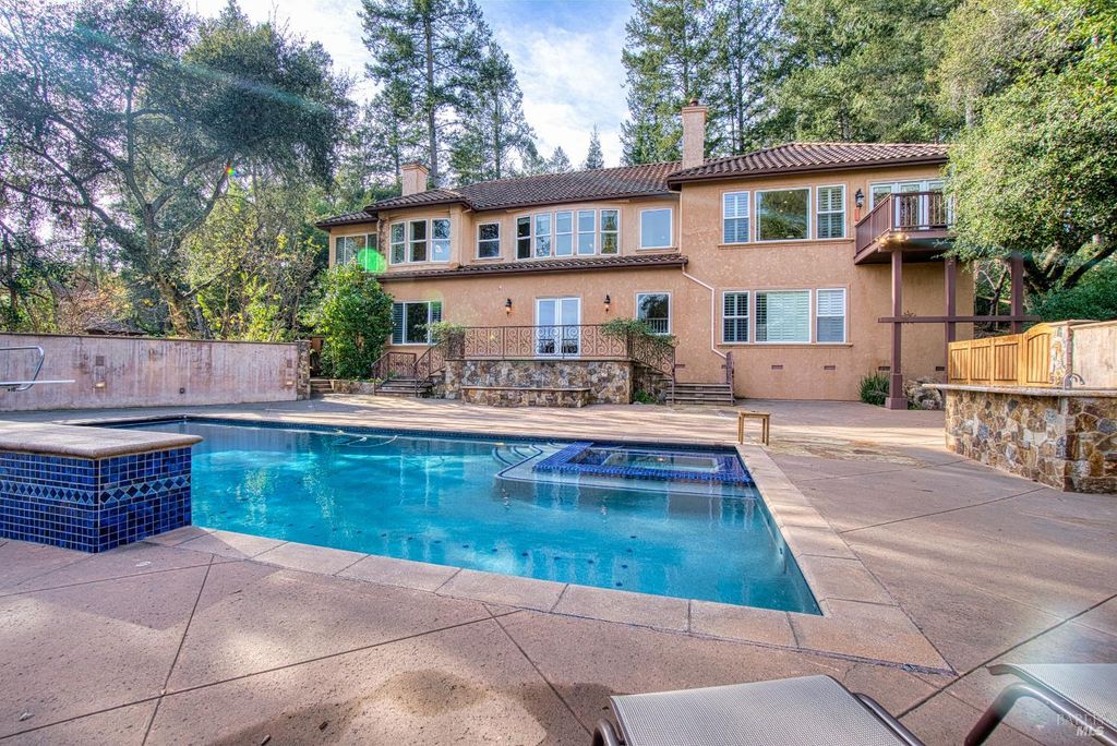 2703 Brush Creek Rd, Santa Rosa, CA 95404