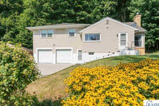 48186 Old River Bluff Road, St. Peter, MN 56082