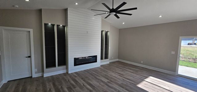1520 E Appleton St., Valley Center, KS 67147
