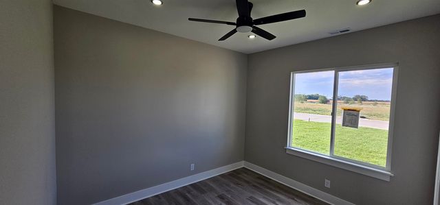 1520 E Appleton St., Valley Center, KS 67147