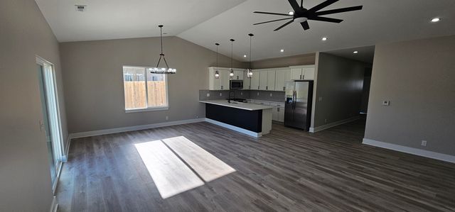 1520 E Appleton St., Valley Center, KS 67147