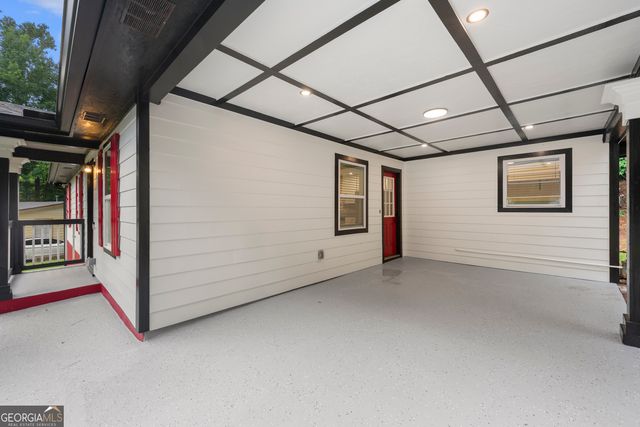 7118 Pineneedle Drive SW, Covington, GA 30014