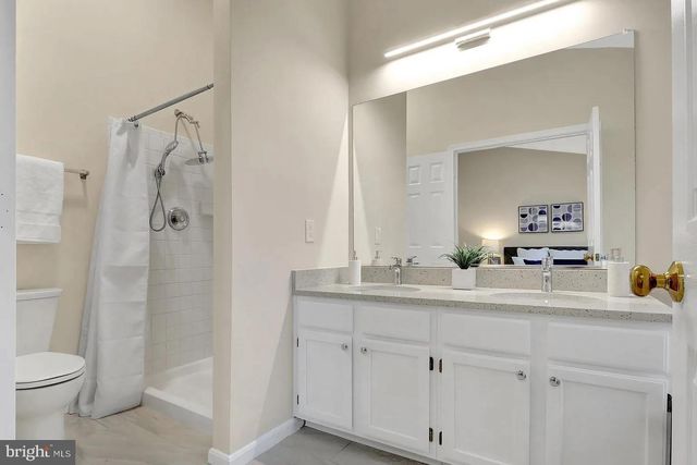 43260 CLEARNIGHT TER, Ashburn, VA 20147