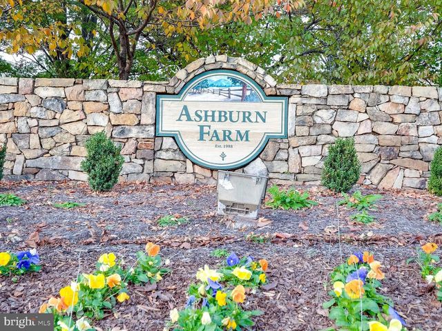 43260 CLEARNIGHT TER, Ashburn, VA 20147