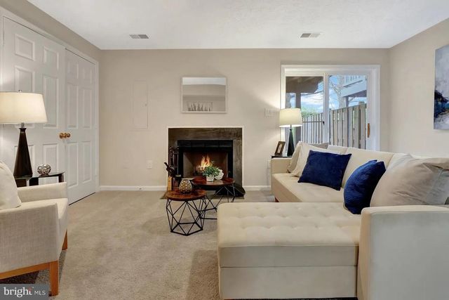 43260 CLEARNIGHT TER, Ashburn, VA 20147