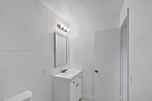 458 SW 9th Street 2, Miami, FL 33130