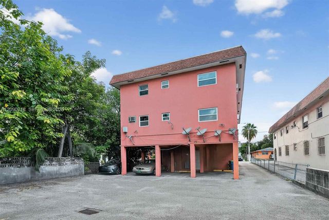 458 SW 9th Street 2, Miami, FL 33130