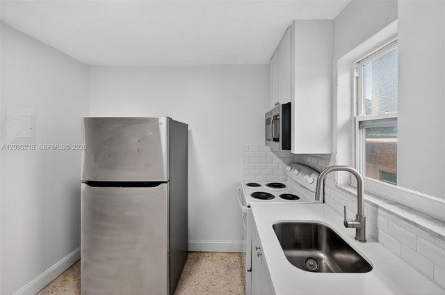458 SW 9th Street 2, Miami, FL 33130