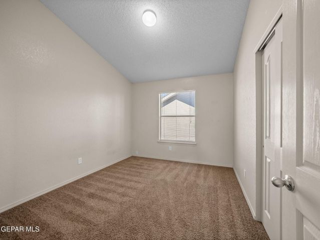 5449 Santiago Roque Drive, El Paso, TX 79934