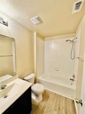 704 Silver Wing DR, Austin, TX 78725
