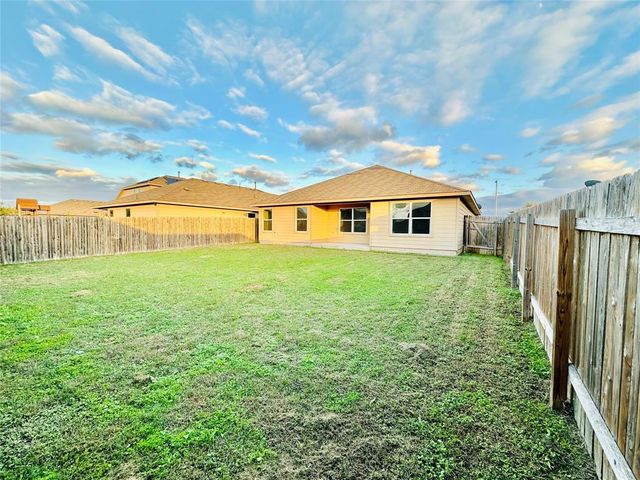 704 Silver Wing DR, Austin, TX 78725