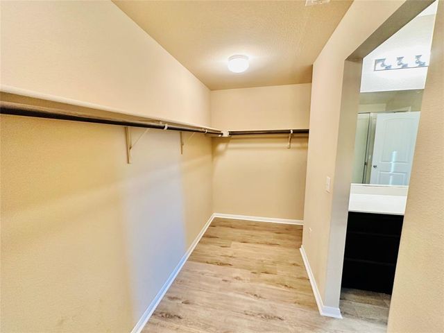 704 Silver Wing DR, Austin, TX 78725