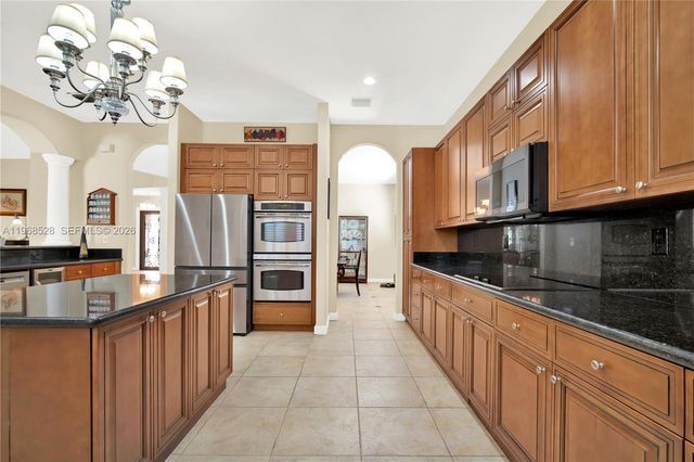 7823 SW 195th Terrace, Cutler Bay, FL 33157